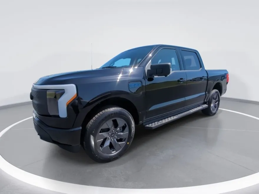 2025 Ford F-150 Lightning photo 1