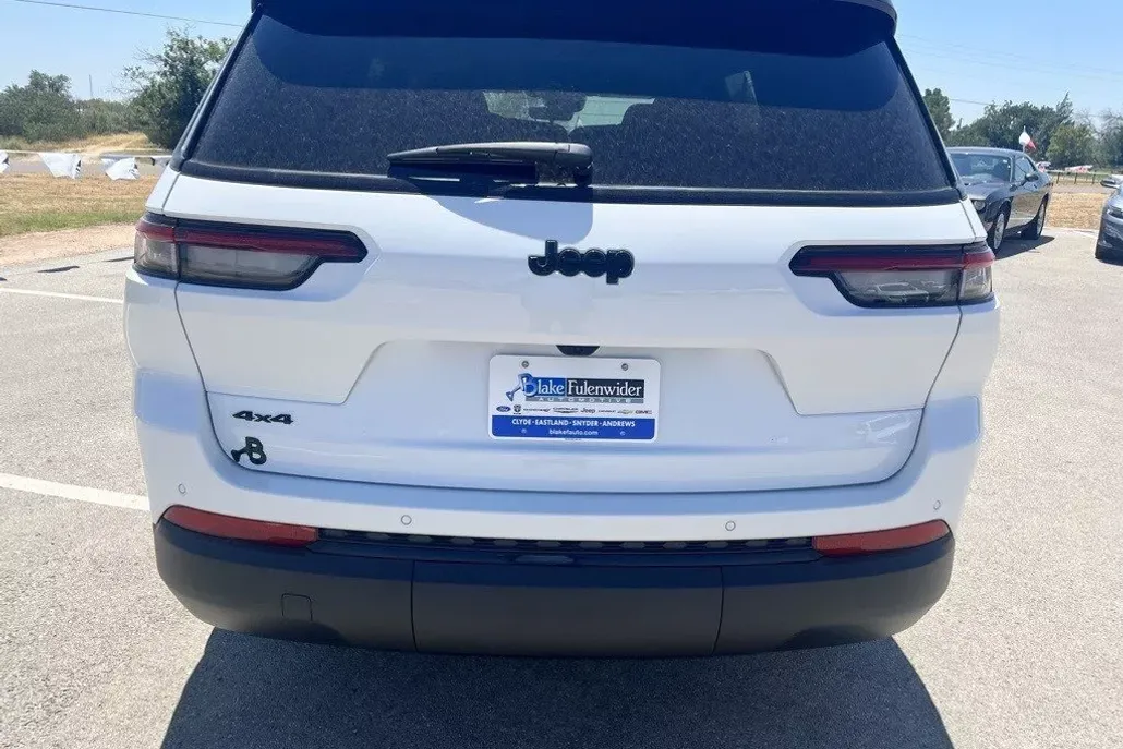 2025 Jeep Grand Cherokee Altitude X photo 1