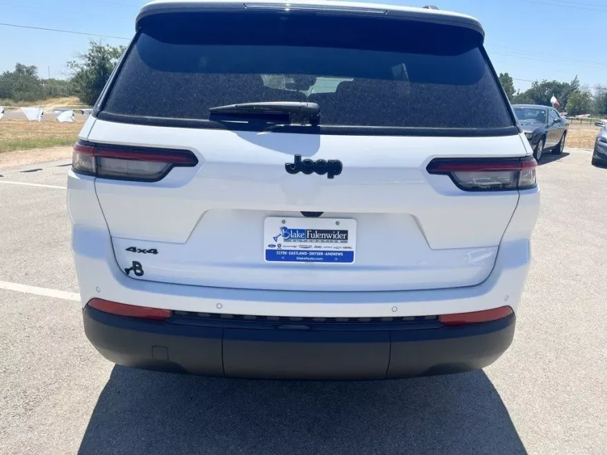 2025 Jeep Grand Cherokee Altitude X photo 1