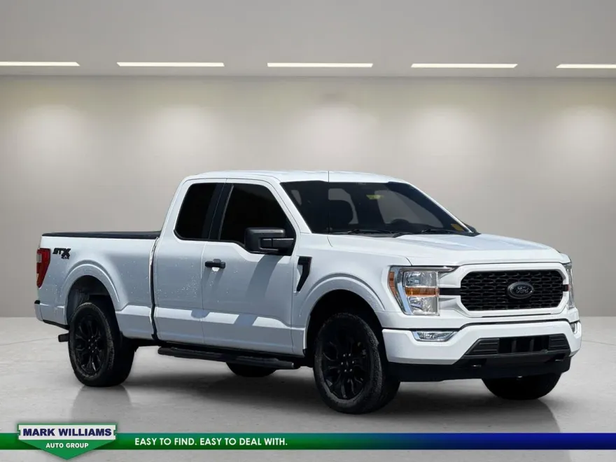 2022 Ford F-150 XL photo 1