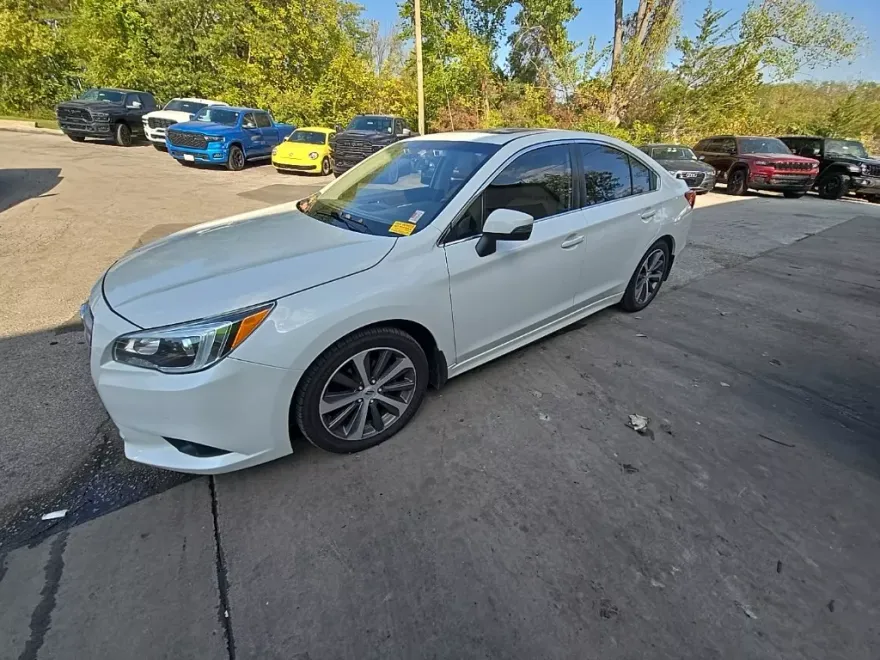 2016 Subaru Legacy 2.5i photo 1