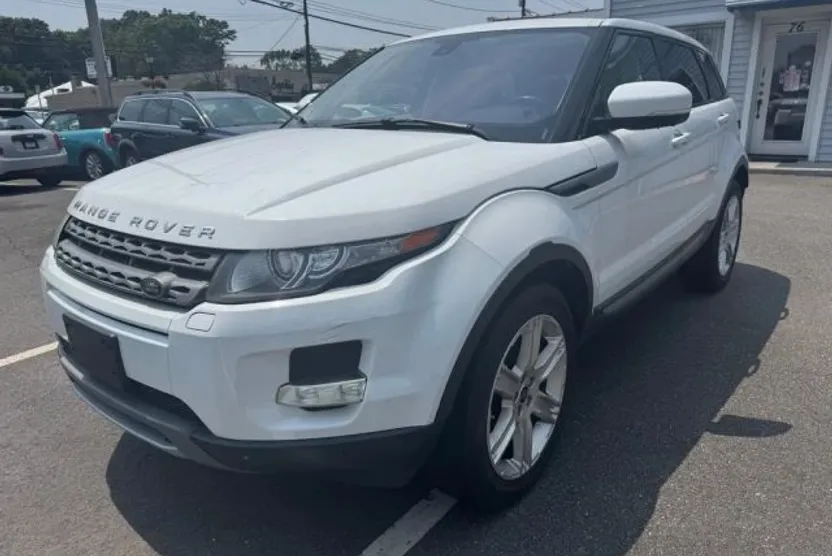 2013 Land Rover Range Rover Evoque Pure Premium photo 1
