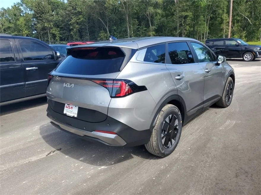 2026 Kia Sportage Hybrid LX photo 1