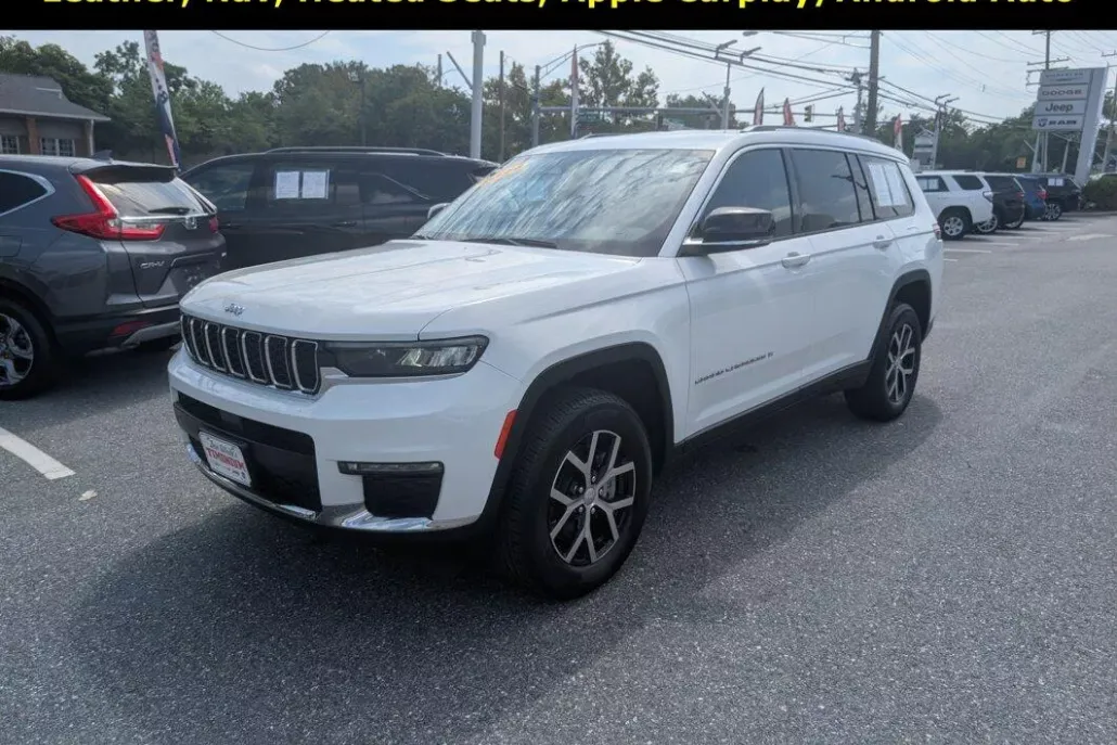 2024 Jeep Grand Cherokee Limited photo 1