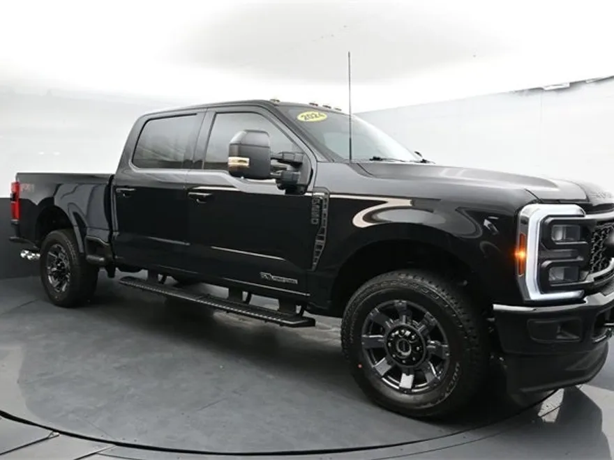 2024 Ford F-250 Lariat photo 1