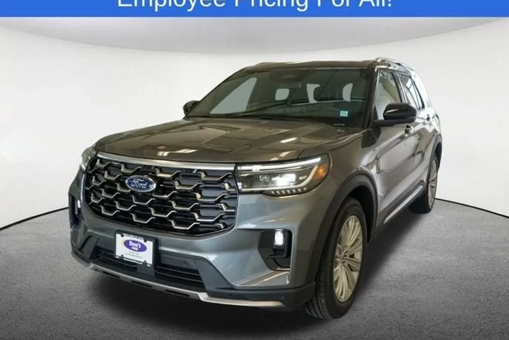 2025 Ford Explorer Platinum photo 1