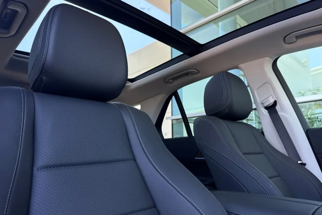 2025 Mercedes Benz GLE 350 4MATIC photo 1