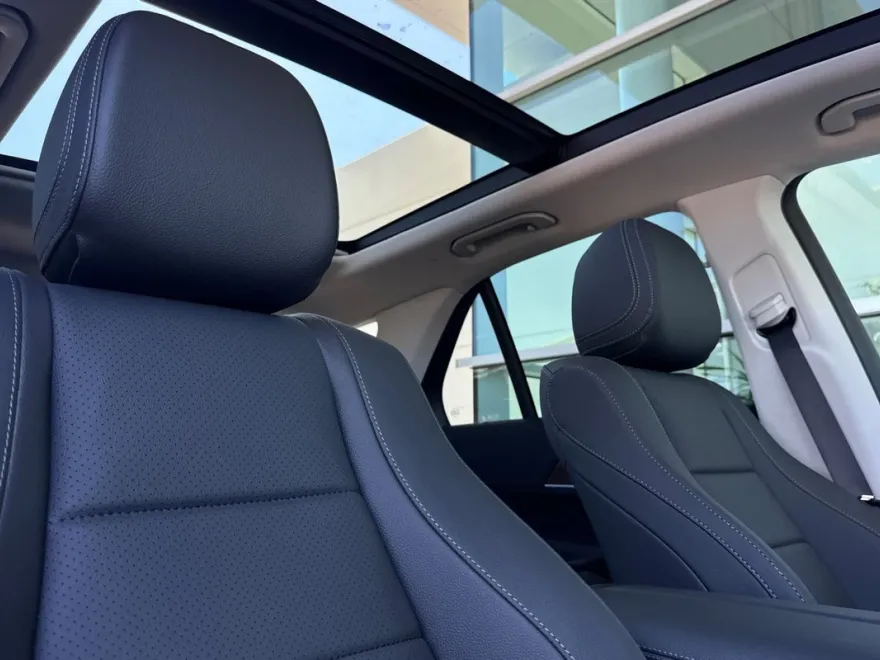 2025 Mercedes Benz GLE 350 4MATIC photo 1