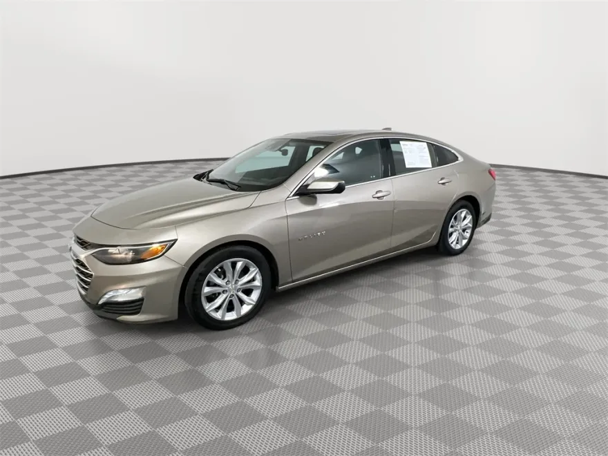 2023 Chevrolet Malibu 1LT photo 1