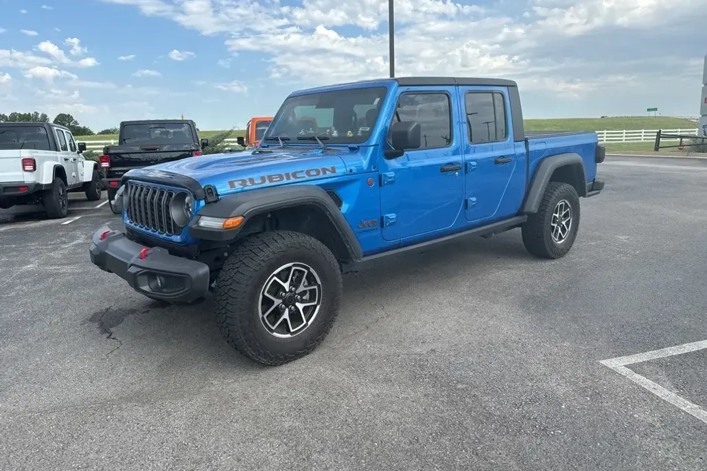 2024 Jeep Gladiator Rubicon photo 1