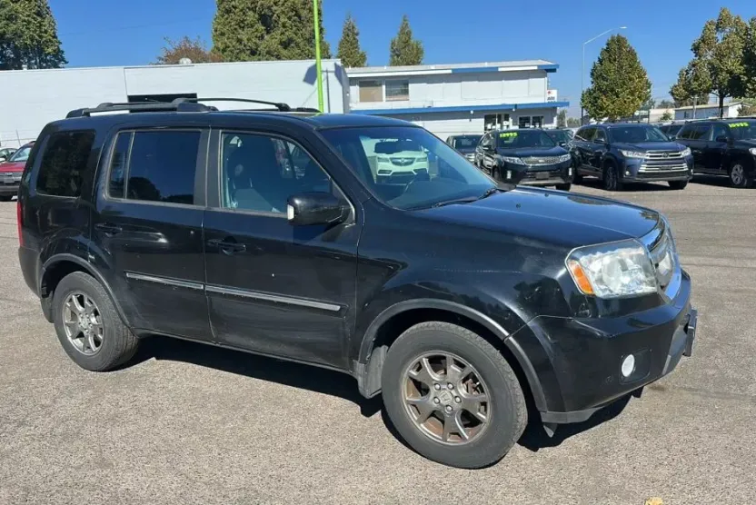 2010 Honda Pilot Touring Sport photo 1