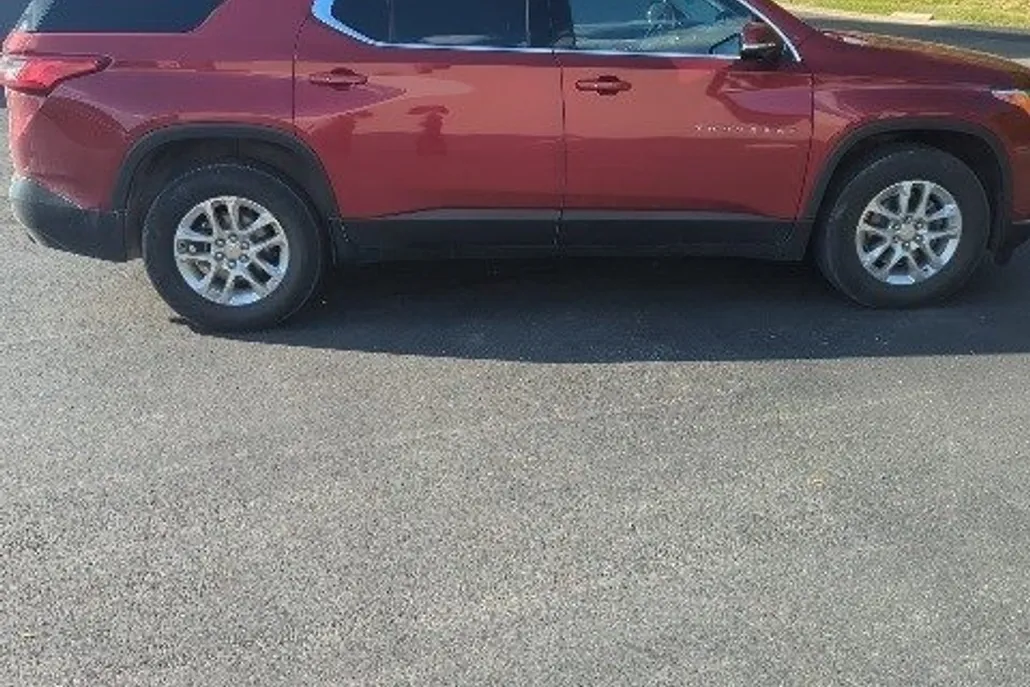 2020 Chevrolet Traverse Cloth 1LT photo 1