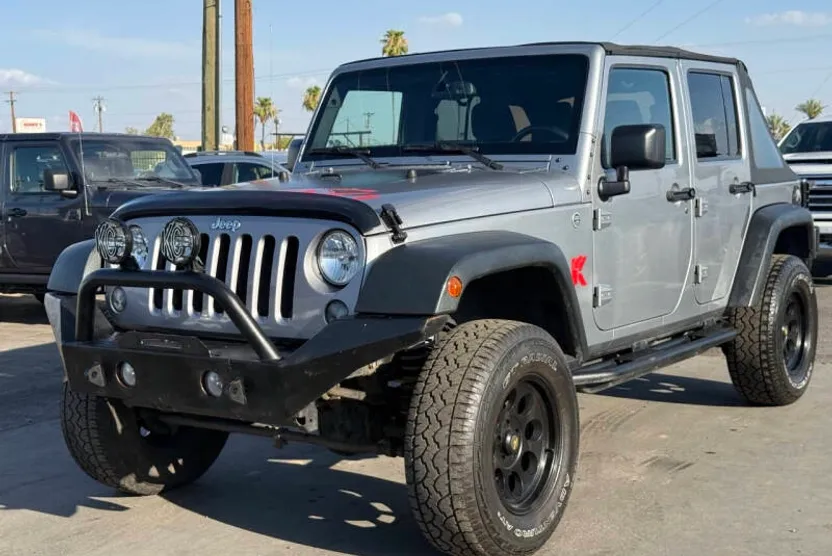 2015 Jeep Wrangler Unlimited Sport photo 1