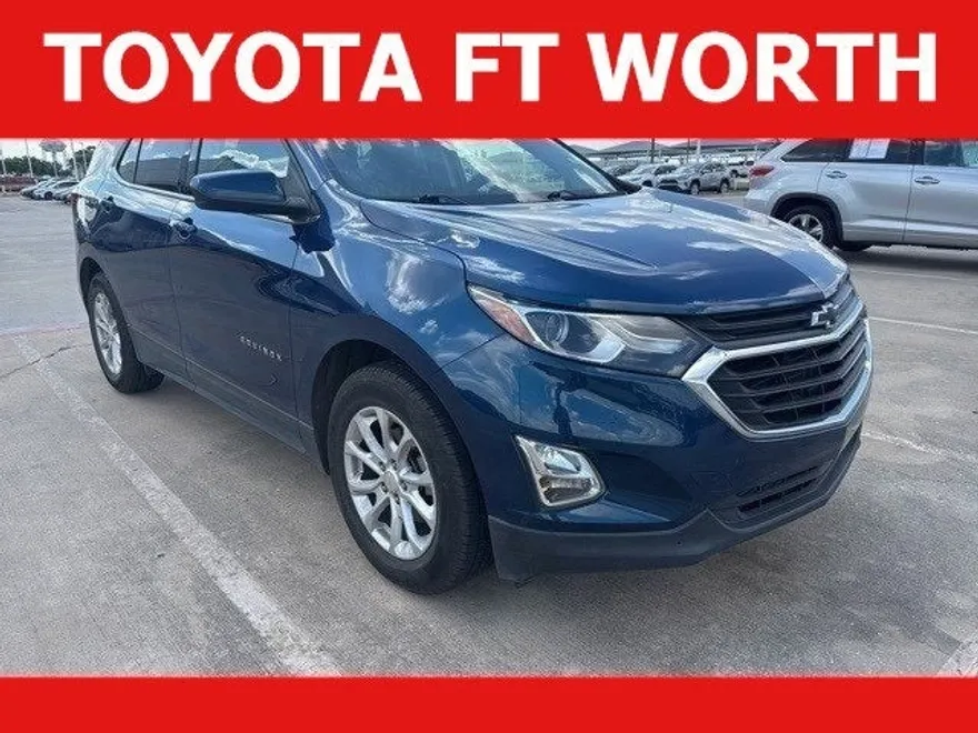 2020 Chevrolet Equinox LT photo 1