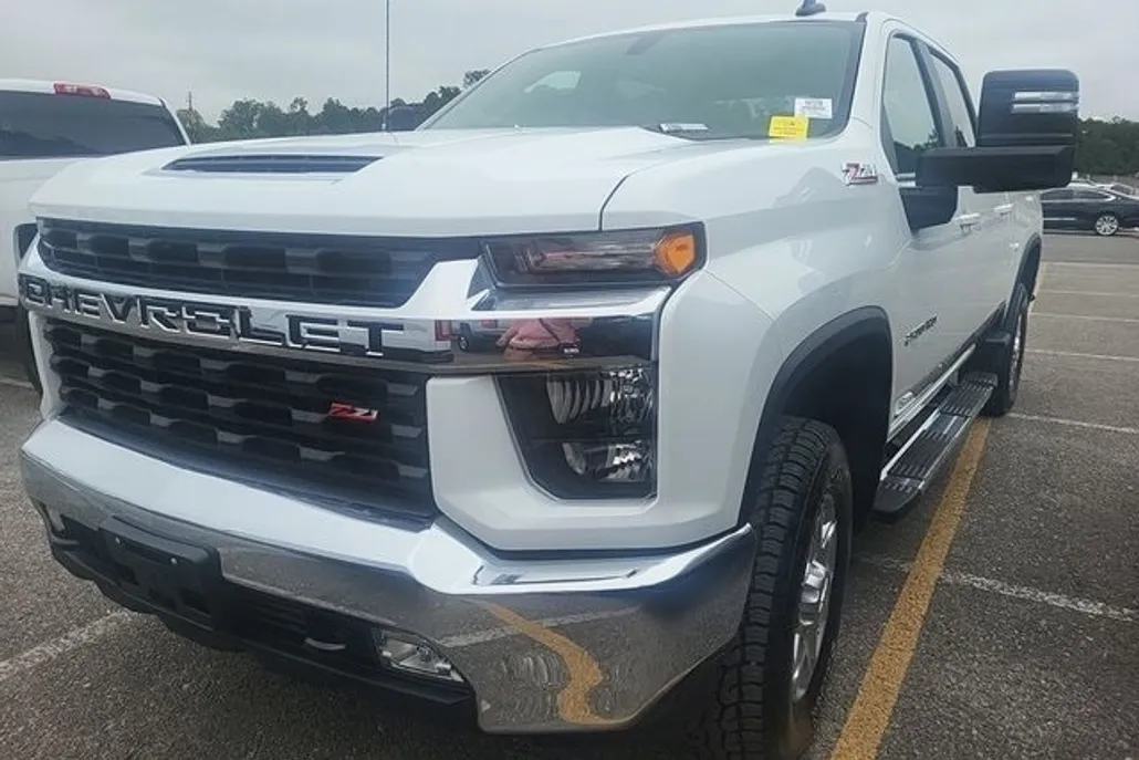 2023 Chevrolet Silverado 2500HD LT photo 1