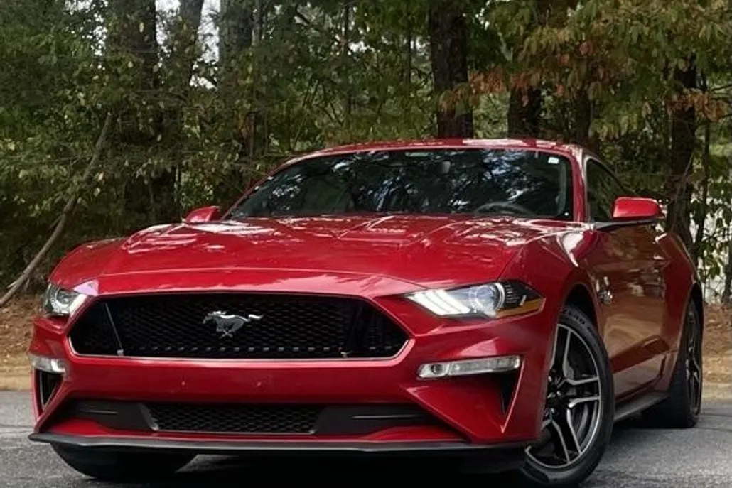 2021 Ford Mustang GT Premium photo 1