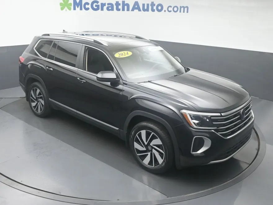 2024 Volkswagen Atlas SEL photo 1
