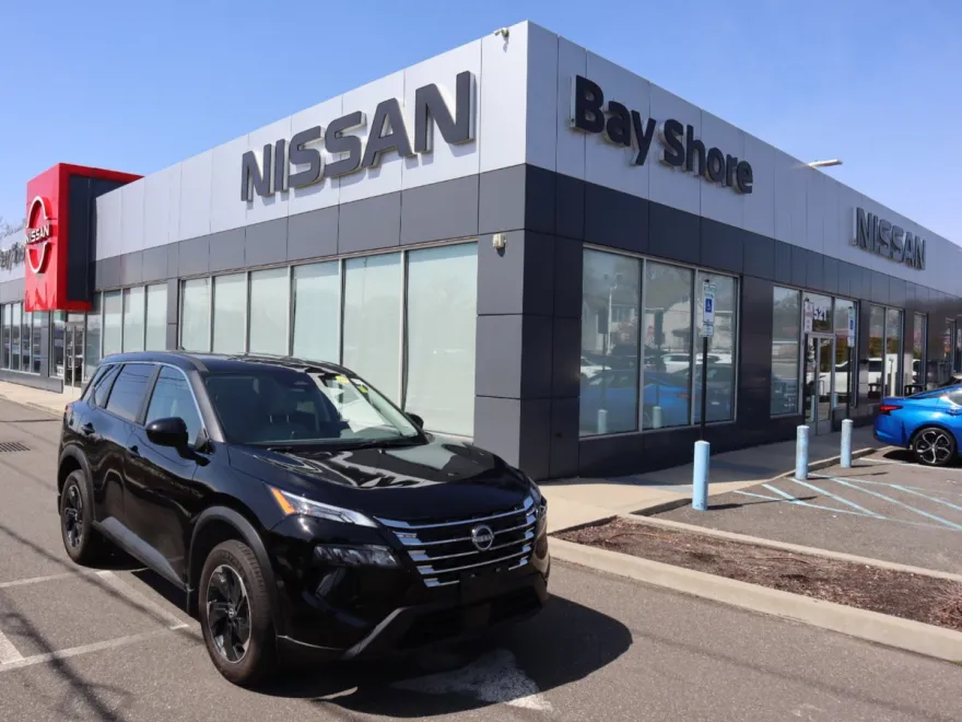 2025 Nissan Rogue SV photo 1
