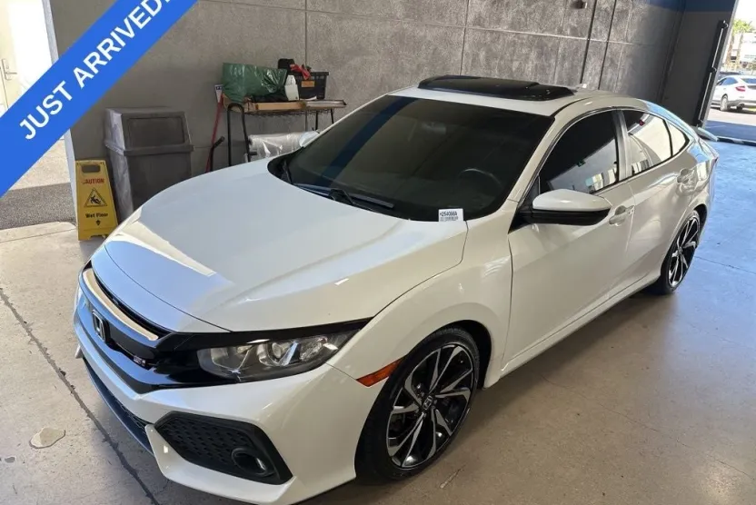 2018 Honda Civic Si photo 1