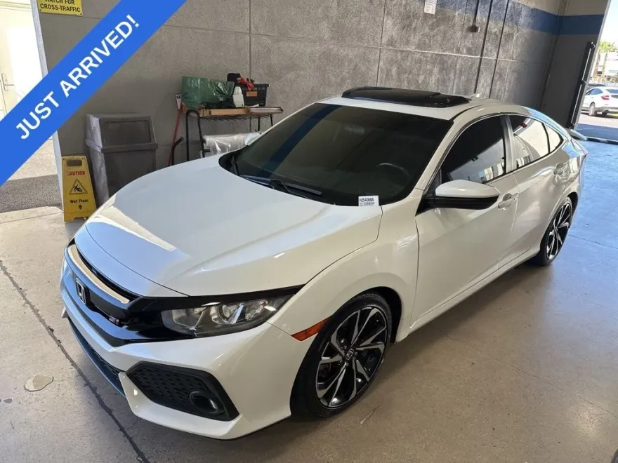 2018 Honda Civic Si photo 1