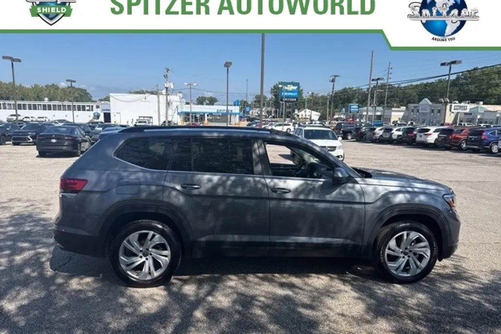 2022 Volkswagen Atlas V6 SE Technology photo 1
