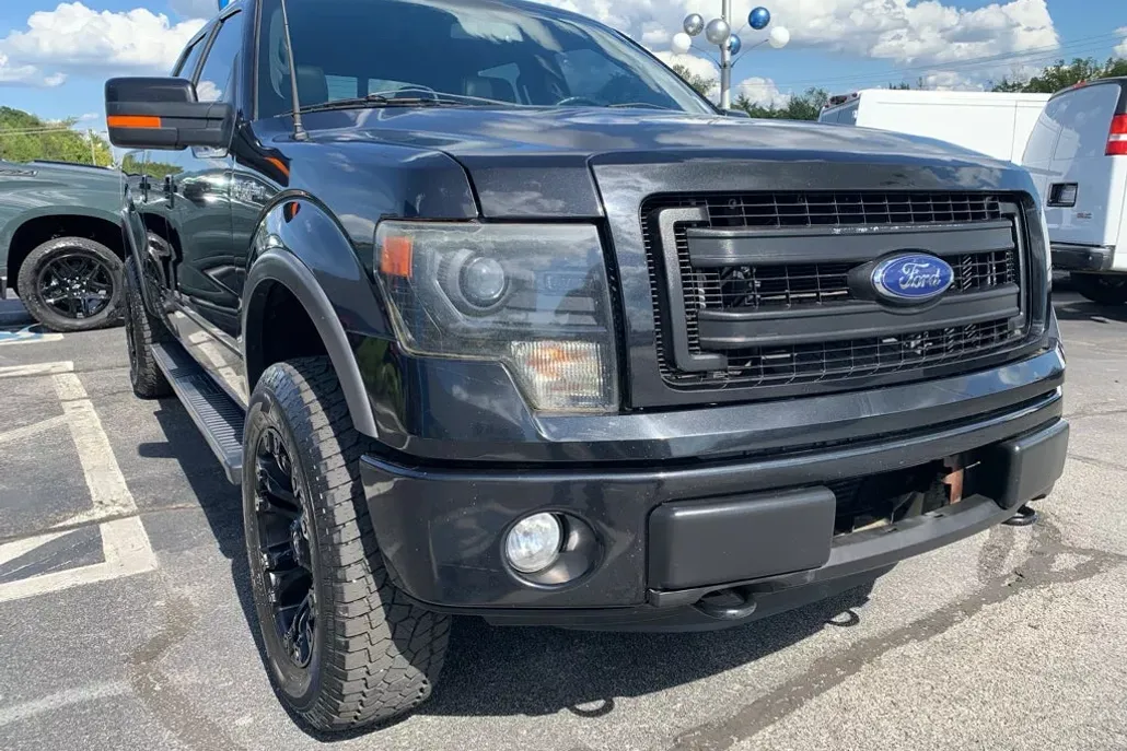 2013 Ford F-150 XL photo 1