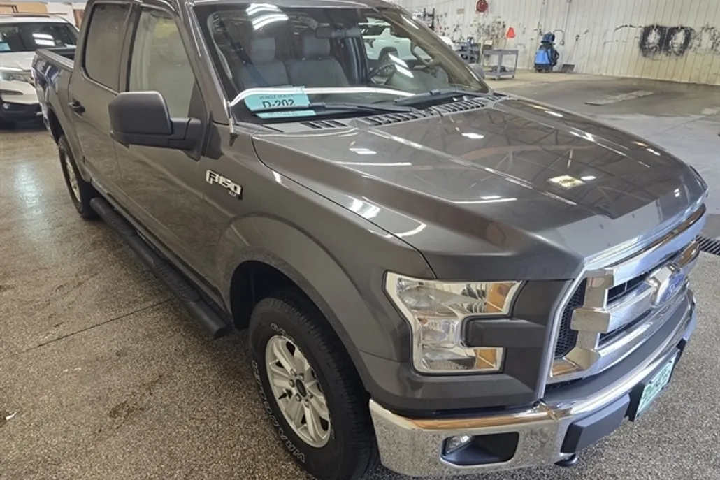 2016 Ford F-150 XLT photo 1