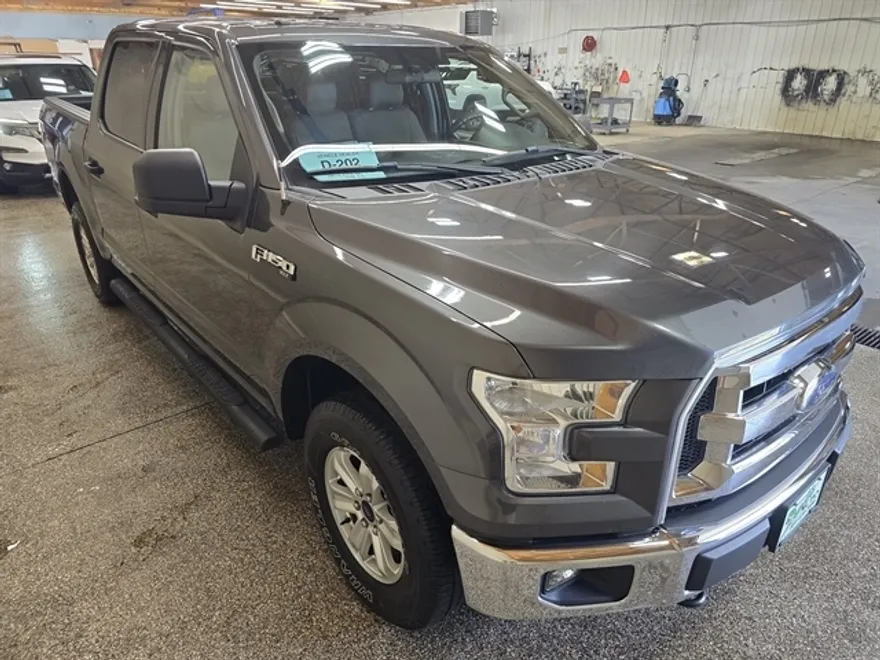 2016 Ford F-150 XLT photo 1