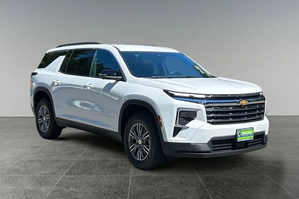 2025 Chevrolet Traverse 1LT photo 1