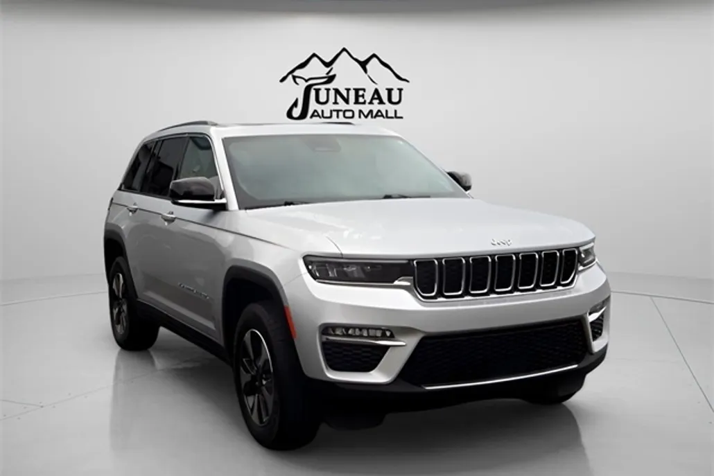 2024 Jeep Cherokee Limited 4xe photo 1
