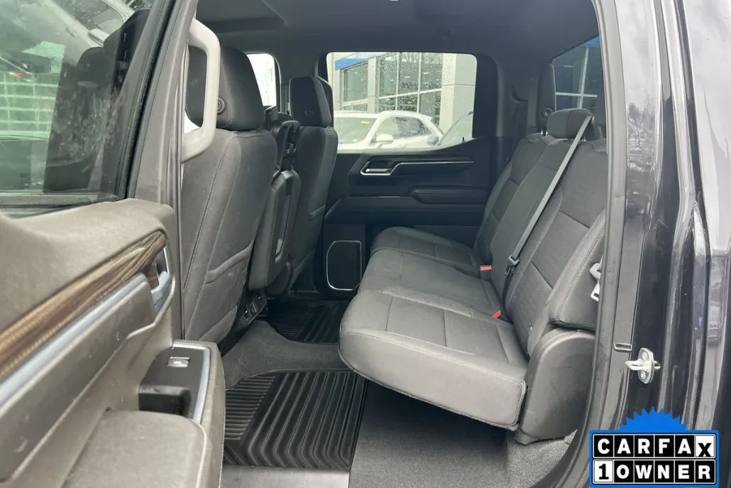 2022 Chevrolet Silverado 1500 RST photo 1
