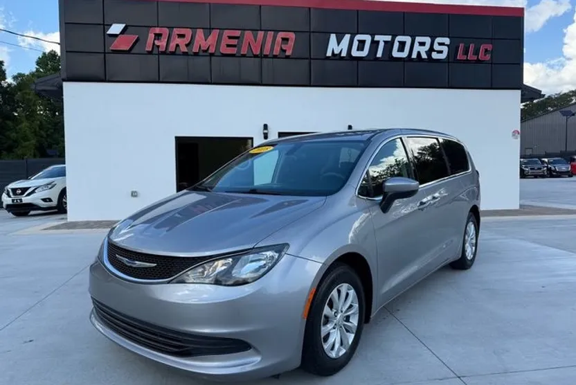2019 Kia Sedona EX photo 1