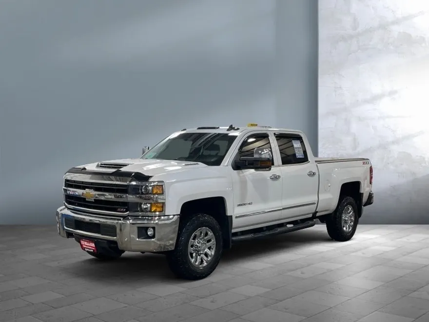 2019 Chevrolet Silverado LTZ photo 1