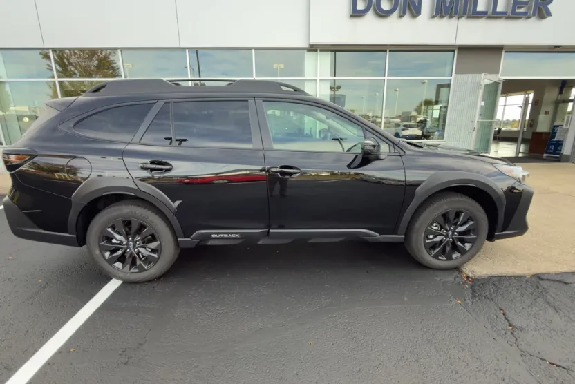 2025 Subaru Outback Onyx Edition photo 1