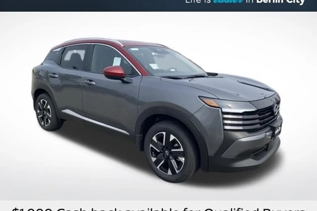 2025 Nissan Kicks SV photo 1