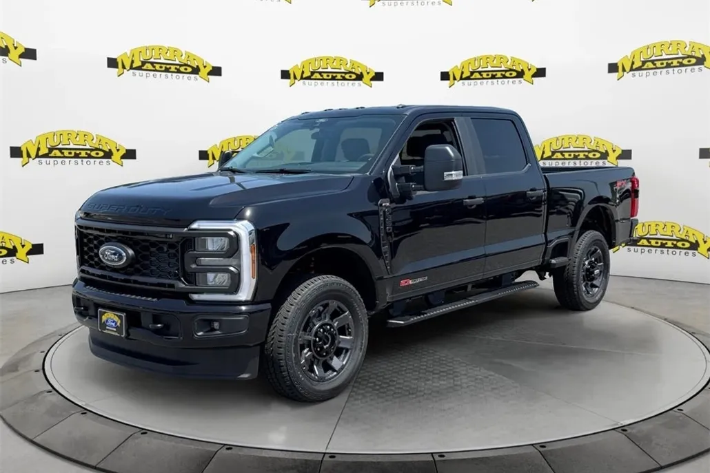 2025 Ford F-350 photo 1