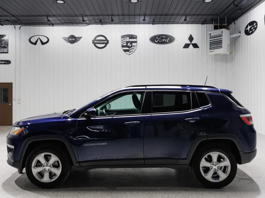 2019 Jeep Compass Latitude photo 3