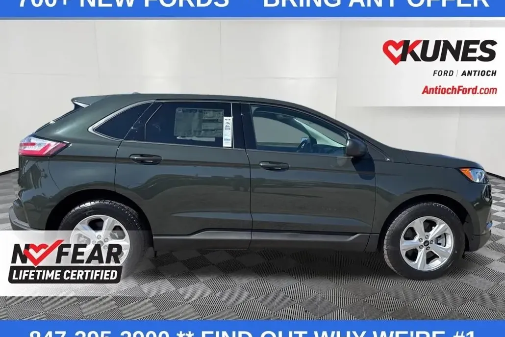 2024 Ford Edge SE photo 1