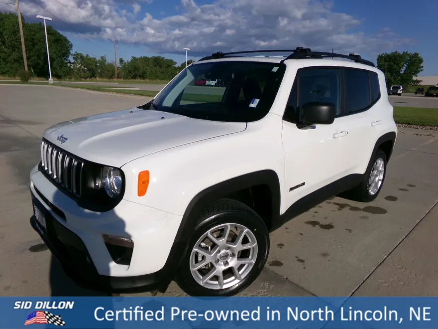 2022 Jeep Renegade Latitude photo 1