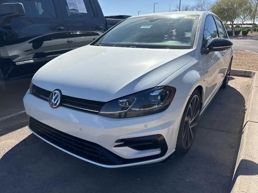 2019 Volkswagen Golf R 4Motion photo 1