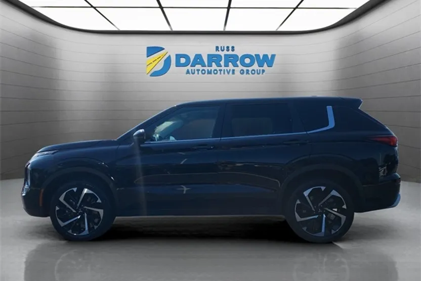 2023 Mitsubishi Outlander SE photo 1