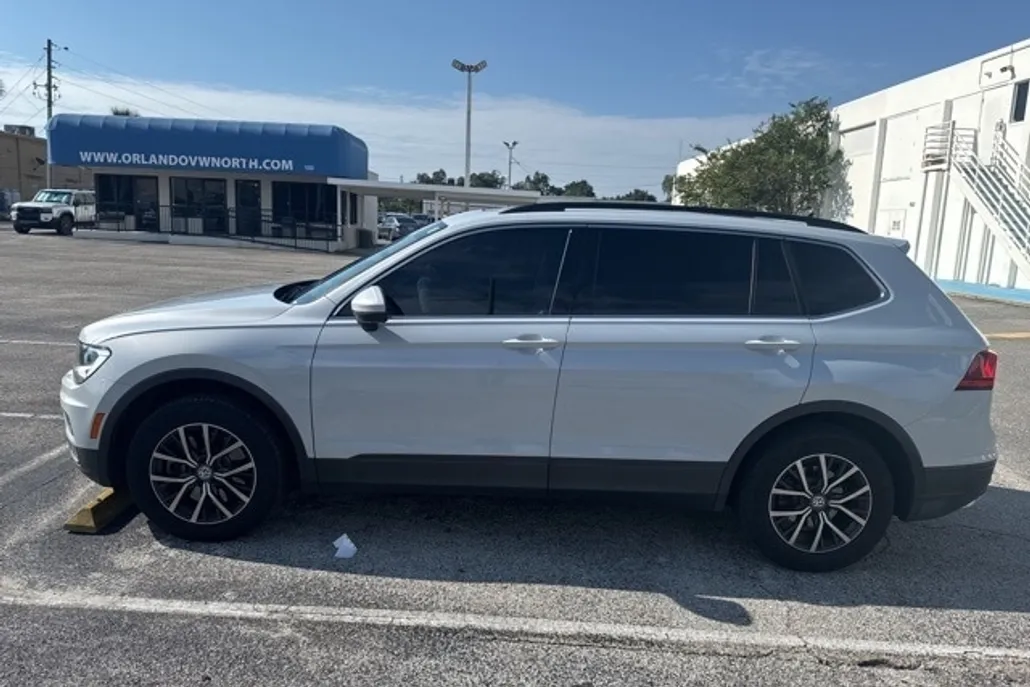 2019 Volkswagen Tiguan SE photo 1