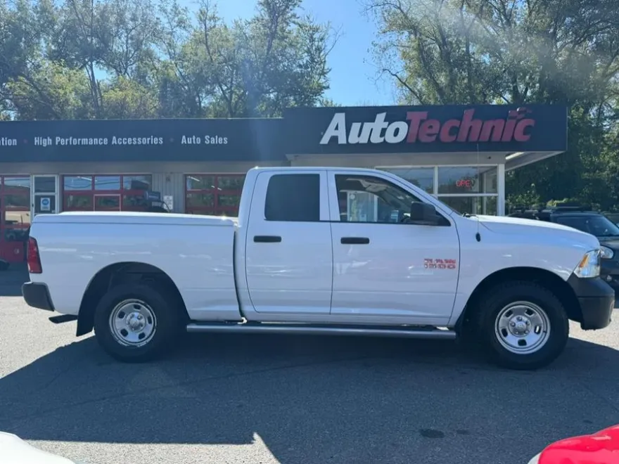 2017 Ram 1500 Tradesman photo 1