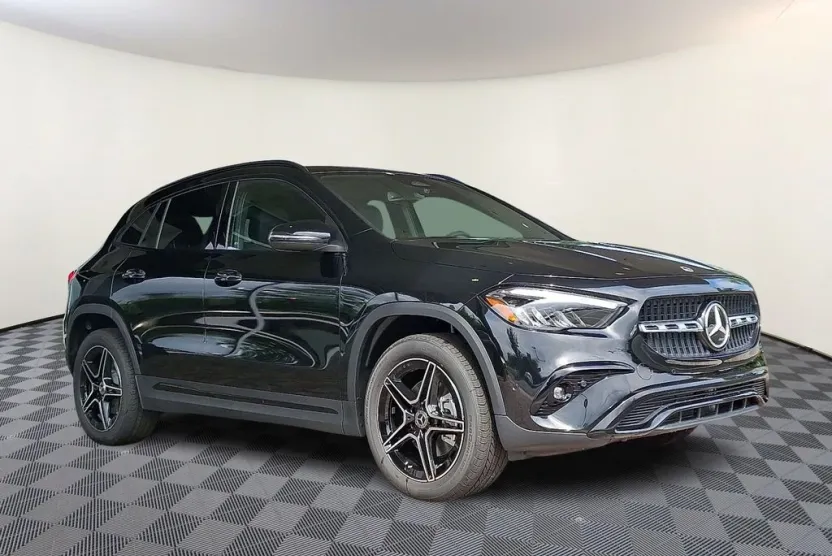 2026 Mercedes Benz GLA 250 4MATIC photo 1
