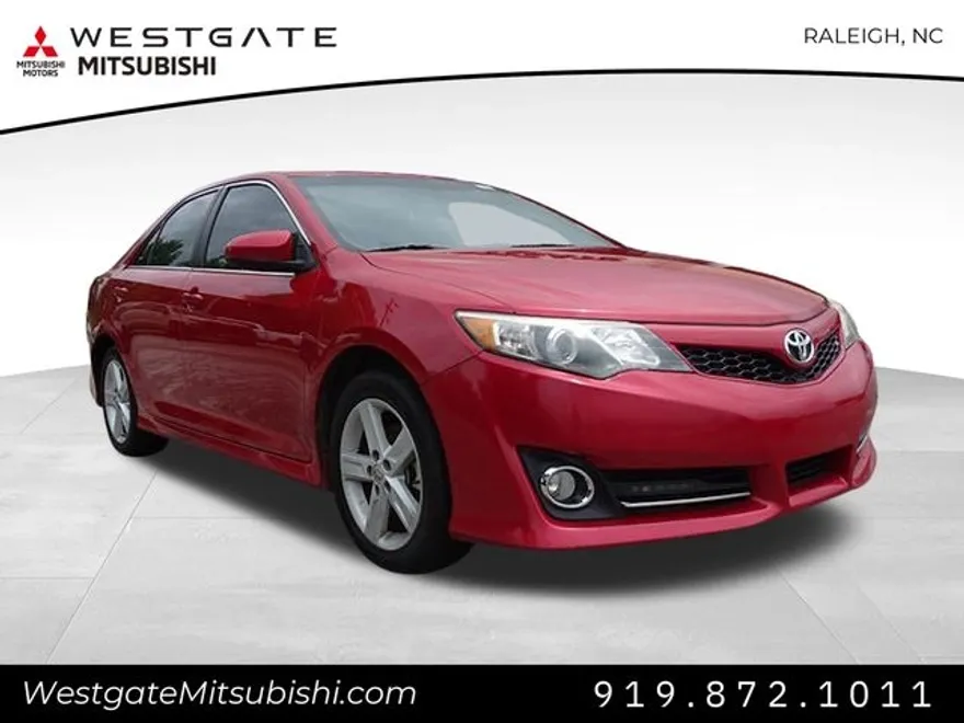 2014 Toyota Camry L photo 1