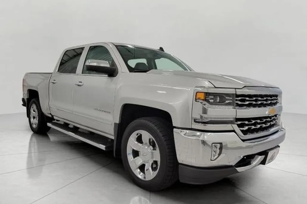2017 Chevrolet Silverado 1500 LTZ photo 1