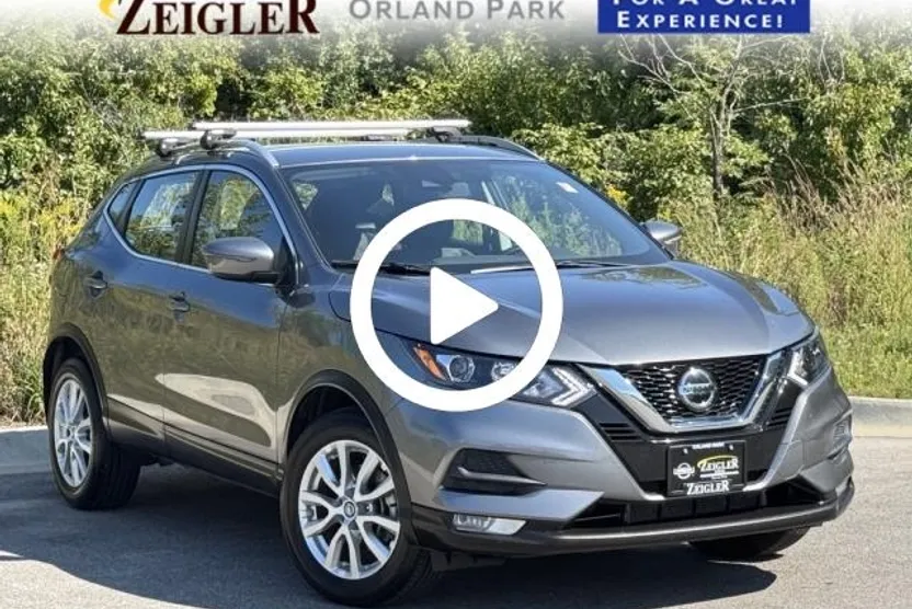 2021 Nissan Rogue Sport SV photo 1