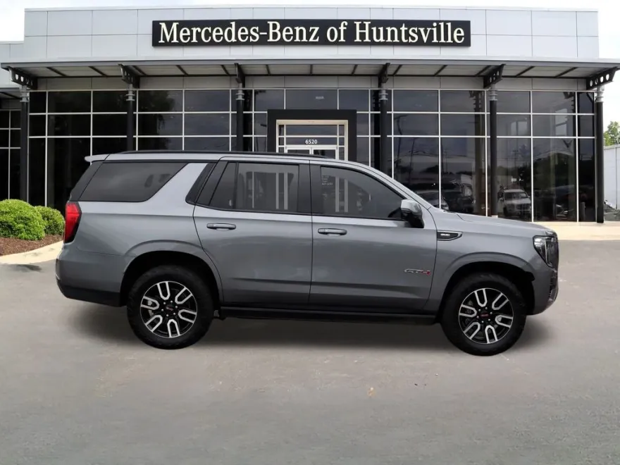 2021 Gmc Yukon AT4 photo 1