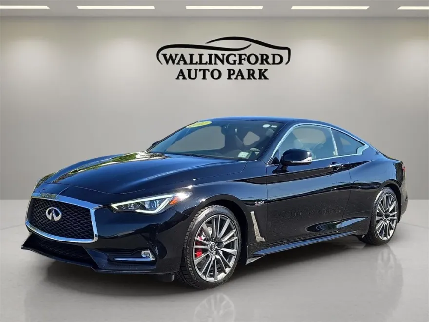 2017 Infiniti Q60 Red Sport 400 photo 1