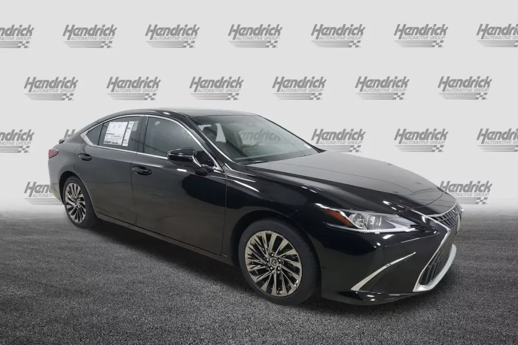 2025 Lexus ES 300h Luxury photo 1